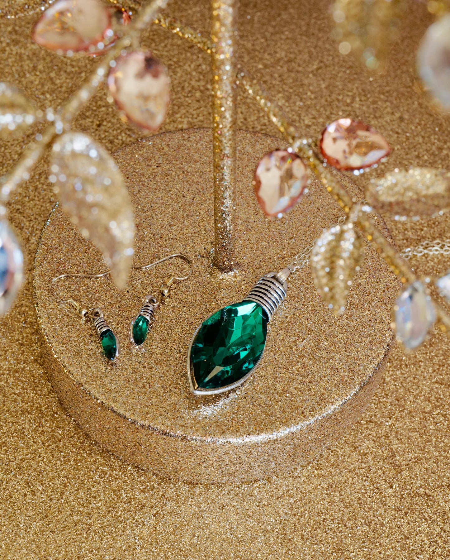 Emerald Christmas Light Necklace and Earring Set