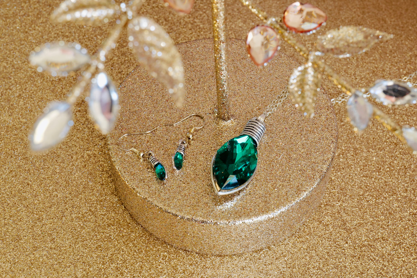 Emerald Christmas Light Necklace and Earring Set